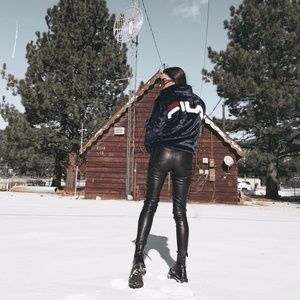 NWOT Paige Coated Verdugo Skinny